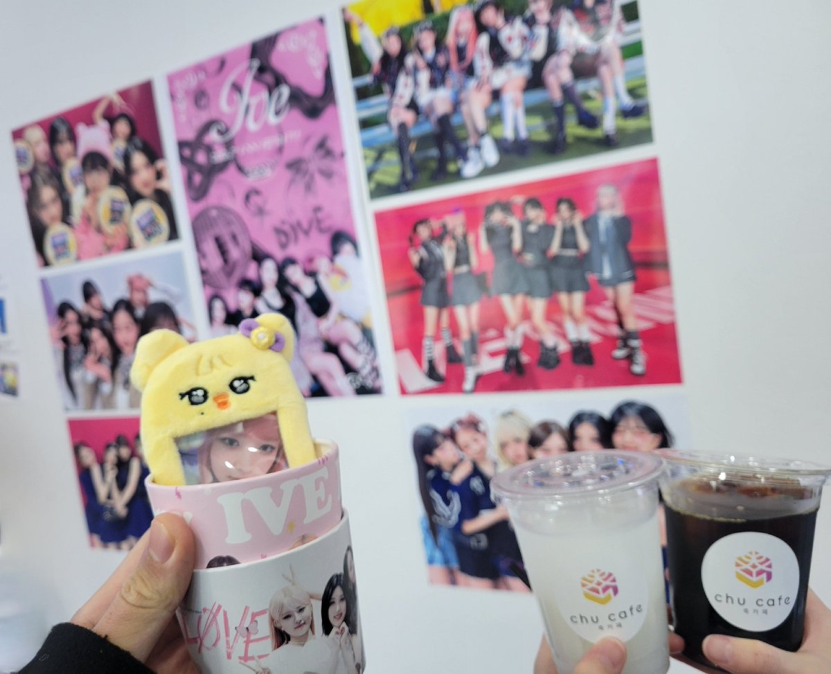 reinmyheart_'s tweet photo. IVEちゃん改めて2周年おめでとうございます🙇‍♂️🙇‍♂️カプホルも特典も可愛い！！
#HappyIVEday #IVE_2nd_Anniversary
#우리의_DECEMBER_영원히_EVER ⭐
#2BeautifulGalaxyWithIVE https://t.co/SYg2W7BfcG