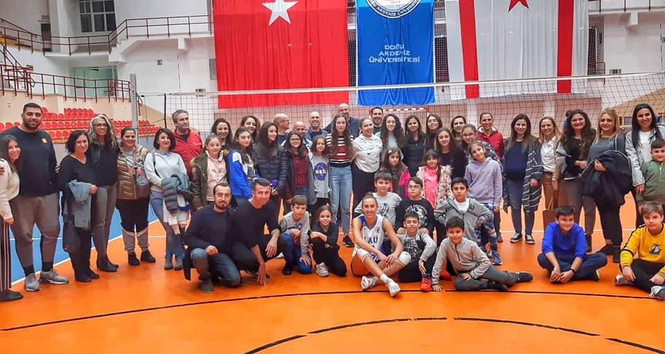 Merve_0002's tweet photo. Biz çok mutluyduk…
3 Aralık 2019 arşivden…
#isias yüzünden bu tablodaki 5 kişi artık yanımızda değil. Biz de mutlu değiliz…
#isiaskatilleriolasıkastlayargılansın https://t.co/7fc1poPw7s