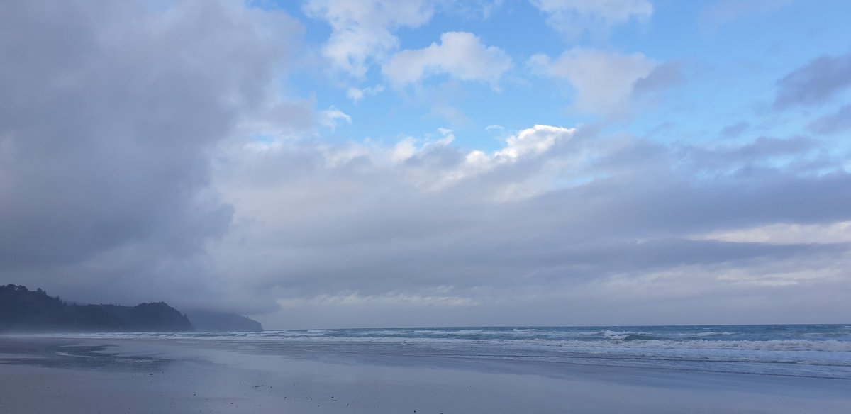 PouwelsDel's tweet photo. Blustery but nice walk along waihi beach this arvo.
As they say - 'leave nothing but footprints in the sand'
#whatssummer
#kiwisummeryeahnah
#eastcoasttreasures https://t.co/GzvWb7RRuB