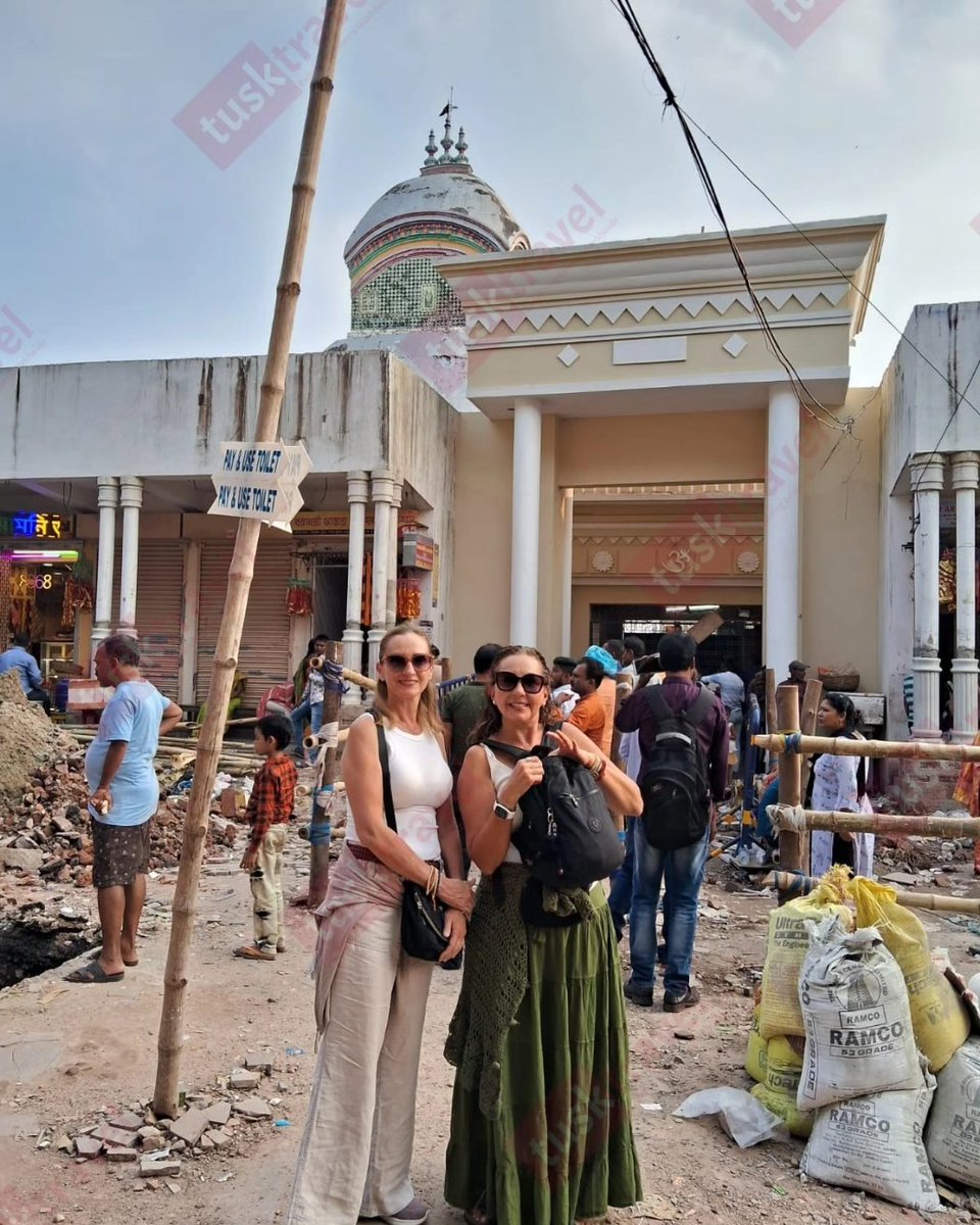 tusktravel's tweet photo. Exploring Kolkata with our wonderful guest from Mexico 🇲🇽!

#KolkataSightseeing #CityOfJoy #LocalExperiences #KolkataTravel #VictoriaMemorialKolkata #ExploringKolkata #TuskTravel

📧 contact@tusktravel.com 
☎️ +91-9205002884
🌐 https://t.co/Amp7jgAAjq https://t.co/r3FG1LNeSV