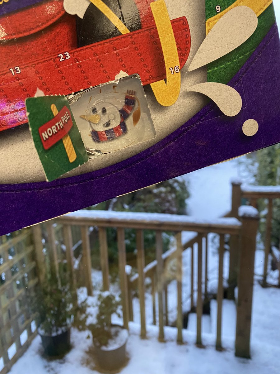 The kids are calling this the Snowman Omen <a href="/CadburyUK/">Cadbury UK</a>