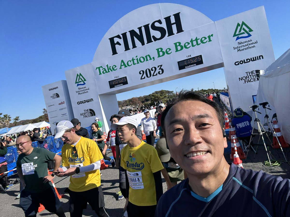 fuji_hide's tweet photo. 今日は湘南国際マラソンのファンラン10kmを天気も良い中、湘南の海を臨みながら楽しく走ってきました！
#湘南国際マラソン https://t.co/EoqVMu4FFA