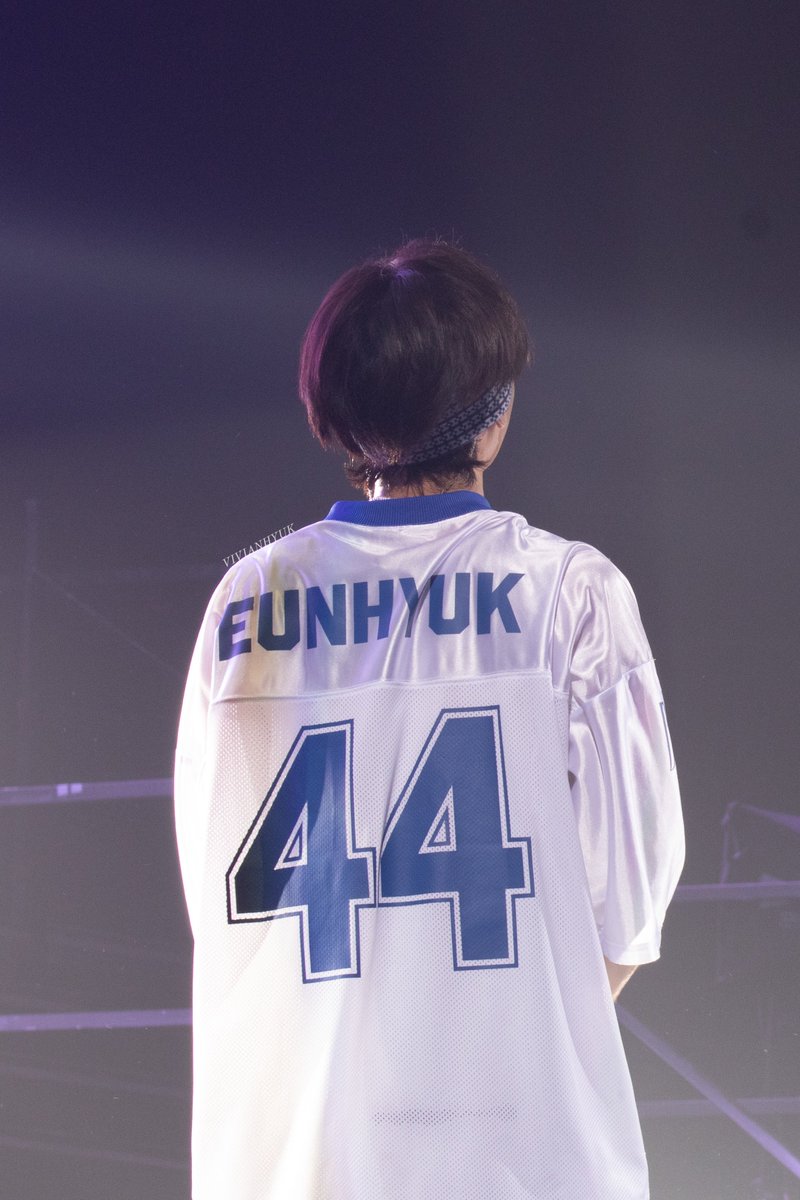 Vivian_HPI's tweet photo. 20231202 DELight Party in Macau

아ㅏㅏㅏ🥺🥺

#은혁 #EUNHYUK 
#SuperJuniorDnE
#DElight_Party https://t.co/16RryWJVs4
