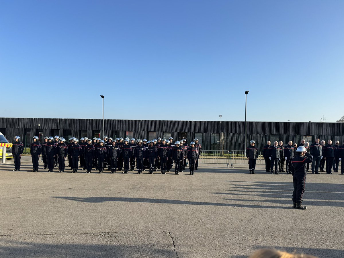 Sainte-barbe au centre de secours de #Chateaubriant🚒🚨👨‍🚒

Toujours très heureux, fier et admiratif de participer à cet événement malgré mes 25 ans de service. 

Des arrivées, des départs et des mises à l’honneur 🏅 
Bravo à tous pour votre engagement 👏