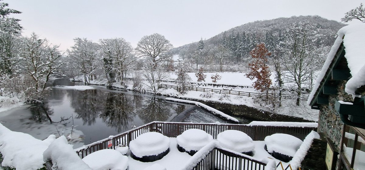 #snowfall
#wilfsCafe Staveley