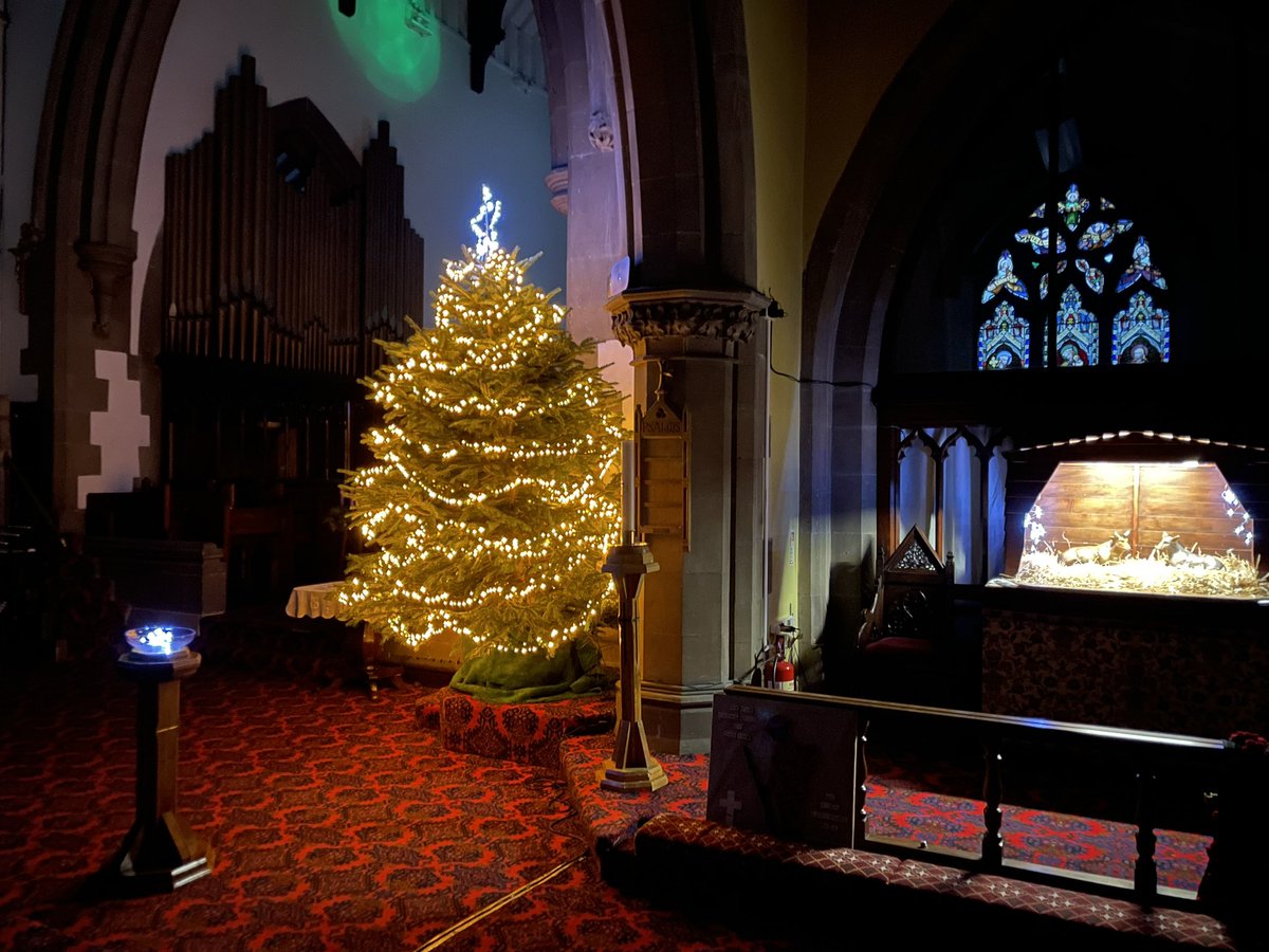 Milnrow Parish tweet media