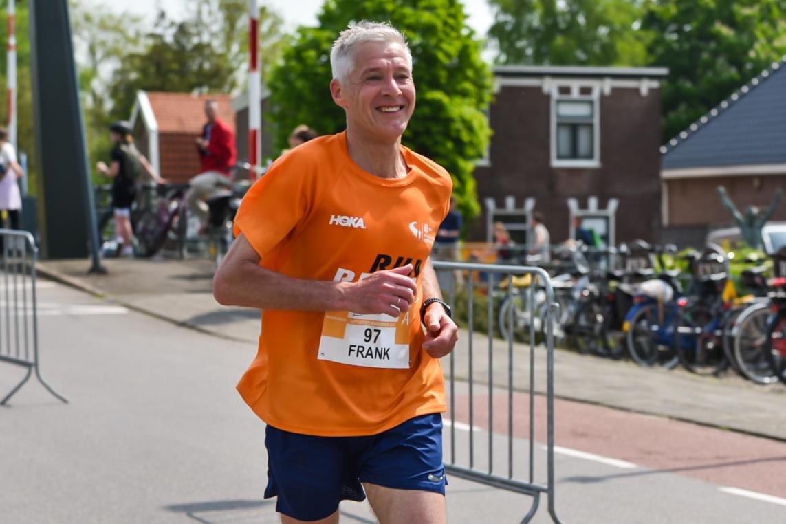 Laat van je horen op Strava!

Leiden Marathon is actief op Strava. Meld je aan voor één van onze groepen, dan volgen wij jouw voorbereiding op de voet, maar kun jij ook andere deelnemers volgen

Algemene groep
strava.com/clubs/leidenma…

Groep hele marathon
strava.com/clubs/42leiden…