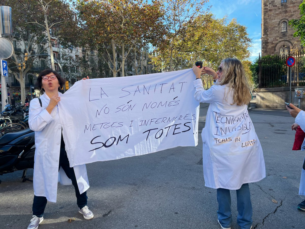 TcaisD's tweet photo. Molt bé, @sanidadgob.
I que dieu dels Tècnics tant mitjans com superiors, s’ha d’acabar amb l’insultant menyspreu cap a nosaltres.
17a d’inactivitat governamental i sindical, calssificació professional JA!
Sanitat som tots i totes !!
#C1Ja
#EBEPArt76Ja https://t.co/enDpWScg5a