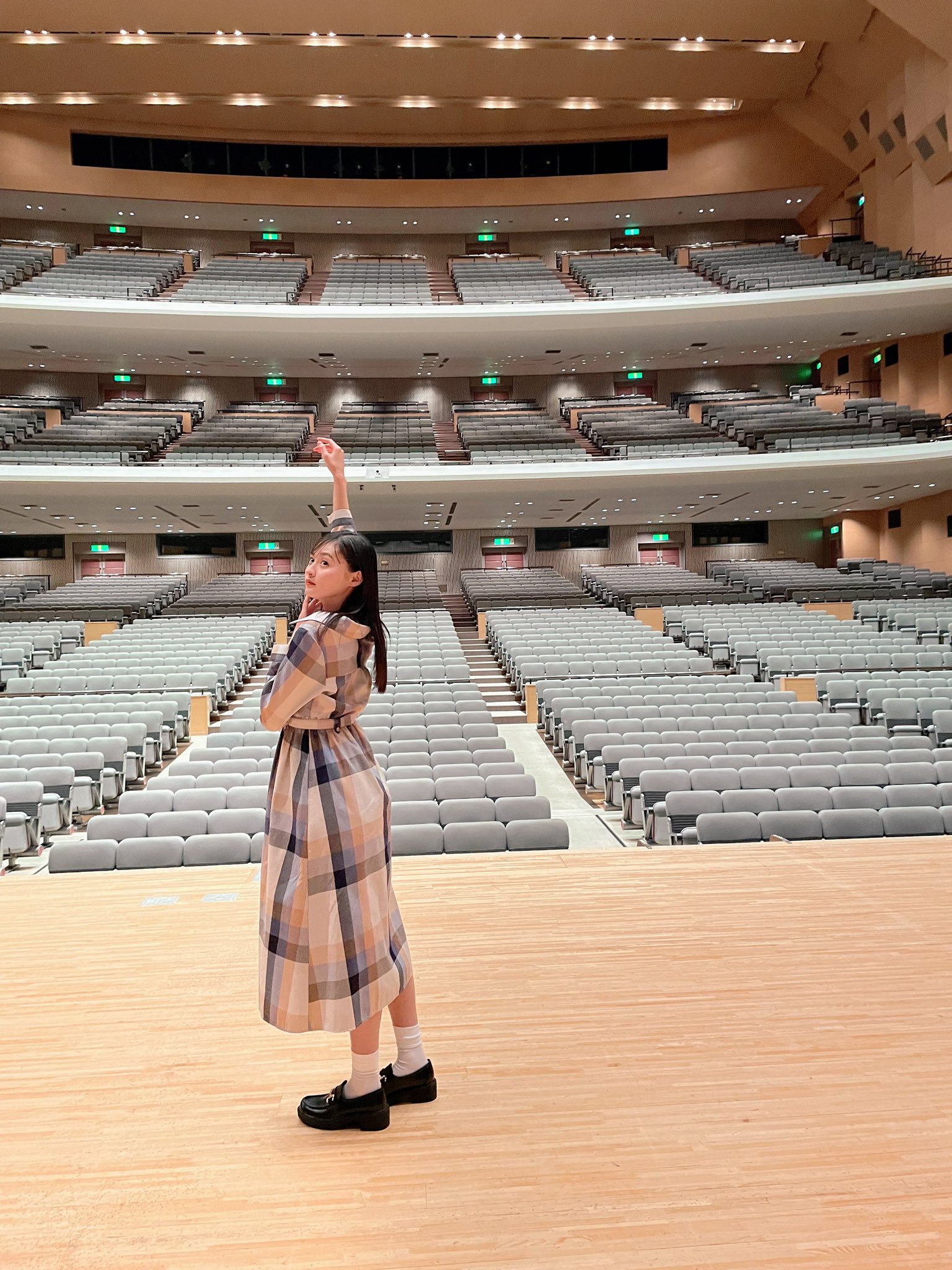 乃木坂46 遠藤さくら1st写真集『可憐』【公式】発売中！ on X