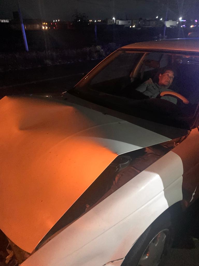 SANRVZ's tweet photo. @Trafico_ZMG choque en carretera a colotlan y calle palmas,  se llamo a 911 hace más de 2 horas y aun nadie aparece @PoliciaZapopan  @JaliscoVial  @ZapopanGob @GobiernoJalisco @FiscaliaJal @EnriqueAlfaroR https://t.co/Y5Sw7JCQvn