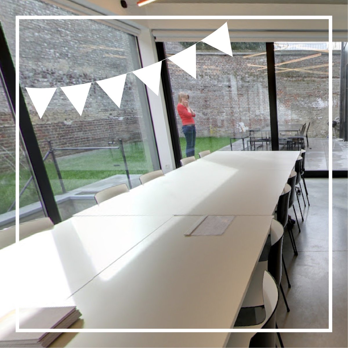 bardoffice's tweet photo. #feest want Bar d'Office Gent viert vandaag haar tweede Bar d'Office Anniversary 🎂.

#bardoffice #coworking #flexoffice #workspace #work #meet #inspire #coworkingspace https://t.co/o65ILnlqc5