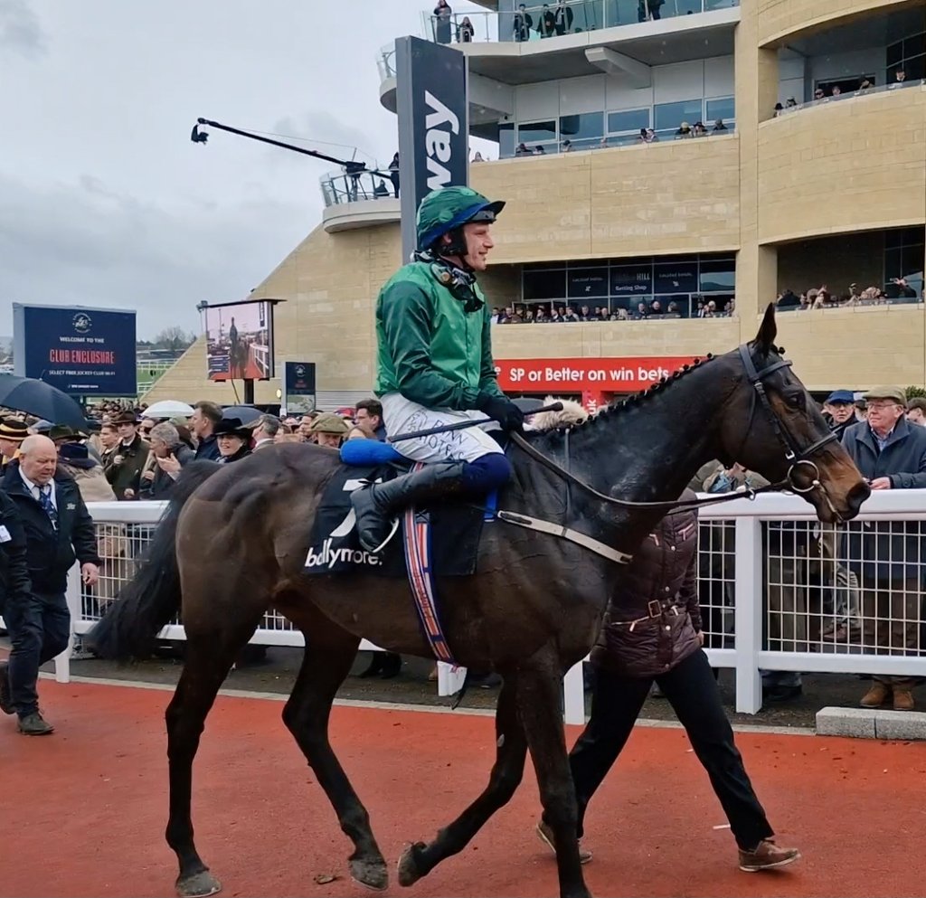 Stephen R Power (@racingblogger) on Twitter photo 💷 If IMPAIRE ET PASSE & AN TOBAR Both WIN at Fairyhouse today: 😍
🇮🇪 I'll give £100 Cash to One of YOU Lucky People at 10pm tonight!! 💷
To Enter: 👇
1⃣ RT this Tweet
2⃣ Follow <a href="/racingblogger/">Stephen R Power</a>
📸 instagram.com/racingblogger
#Fairyhouse #win #whucry #livful 🎄 💷 If IMPAIRE ET PASSE & AN TOBAR Both WIN at Fairyhouse today: 😍
🇮🇪 I'll give £100 Cash to One of YOU Lucky People at 10pm tonight!! 💷
To Enter: 👇
1⃣ RT this Tweet
2⃣ Follow <a href="/racingblogger/">Stephen R Power</a>
📸 instagram.com/racingblogger
#Fairyhouse #win #whucry #livful 🎄