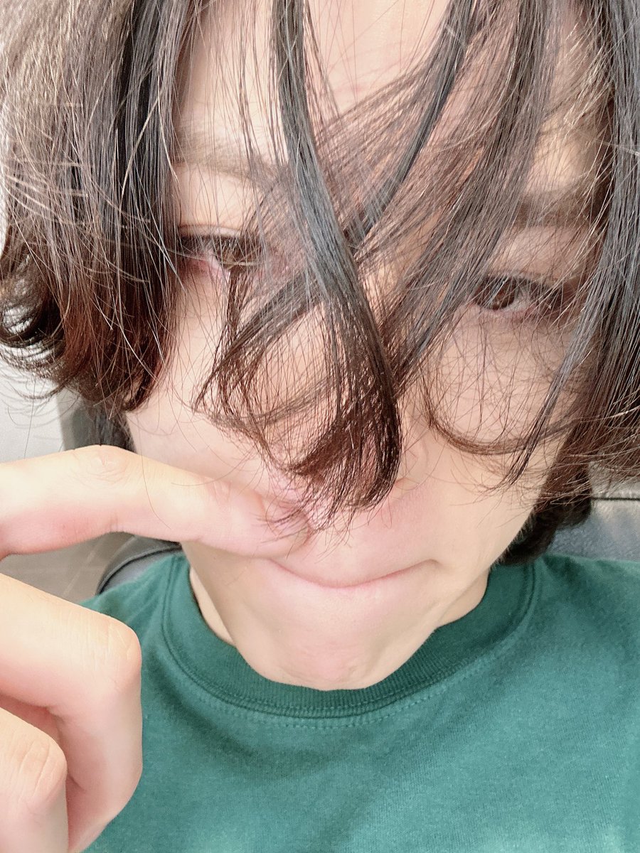 hyeonz_2's tweet photo. #slothyzoa two tweet au
-
Kita masih kecil... https://t.co/8v1aINKzoQ