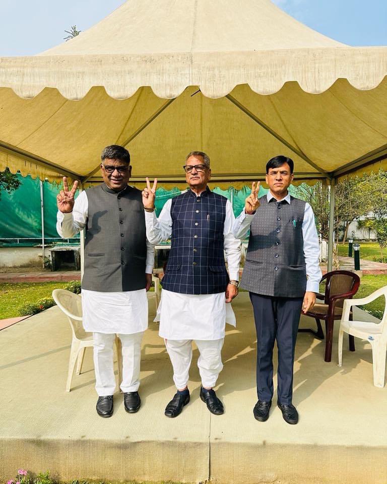 OmMathur_Raj's tweet photo. असम्भव कहते थे सब 
कर दिया
@narendramodi जी
@AmitShah जी
@JPNadda जी
@BJP4India 
@BJP4CGState https://t.co/ghDaJctNcN