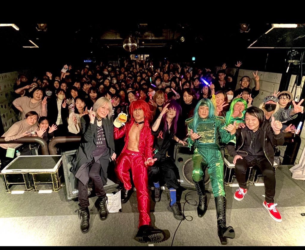aurahiro217番 tweet media