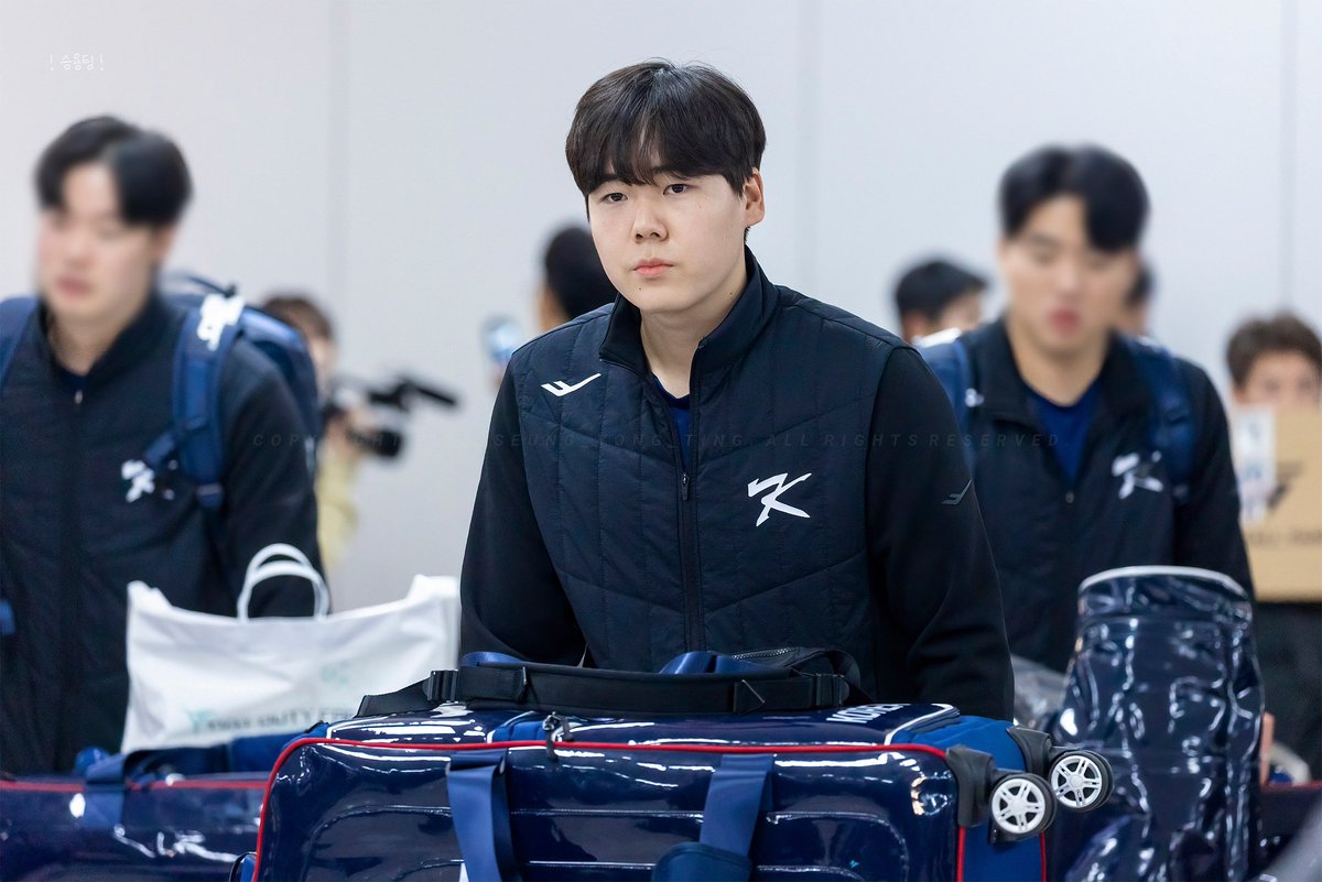 bears_pic's tweet photo. 231114,20 APBC 2023 출/입국
#두산베어스 #최승용 #APBC2023 https://t.co/mY8dOQObMn