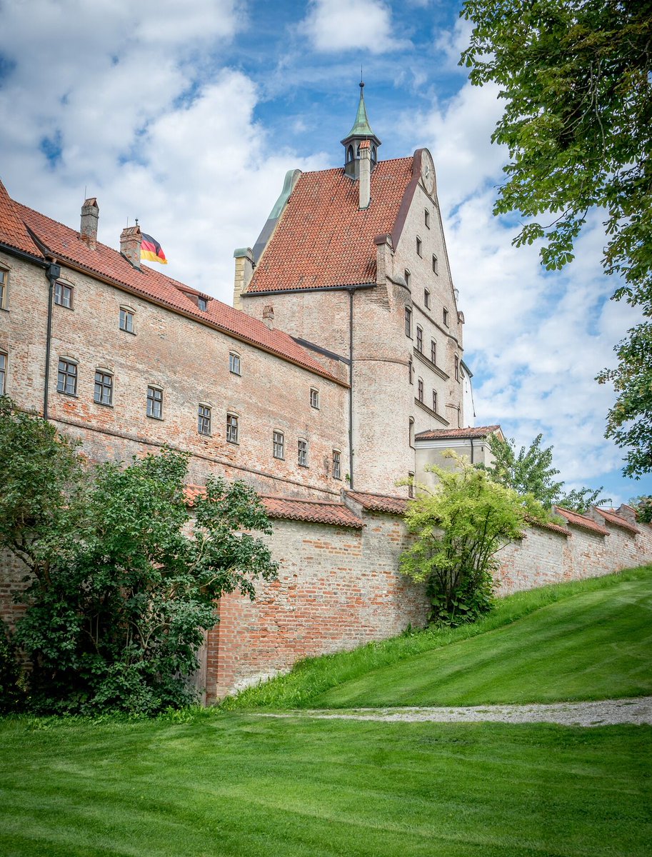 lookforplace's tweet photo. #Trausnitz #Castle #Burg #Trausnitz #Landshut #Germany https://t.co/qGwWNsQCdd