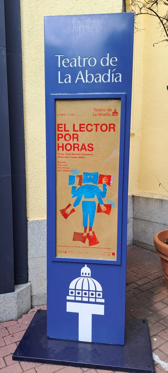 IFuentelarreyna's tweet image. Semana dramática en @teatroabadia  con 3° ESO en la maravilla del teatro de máscaras de #Feste y 1° Bach en la inquietante e intertextual #ElLectorPorHoras. #FRViveElTeatro #LaPasiónPorAprender #ElEntusiasmoPorEnseñar