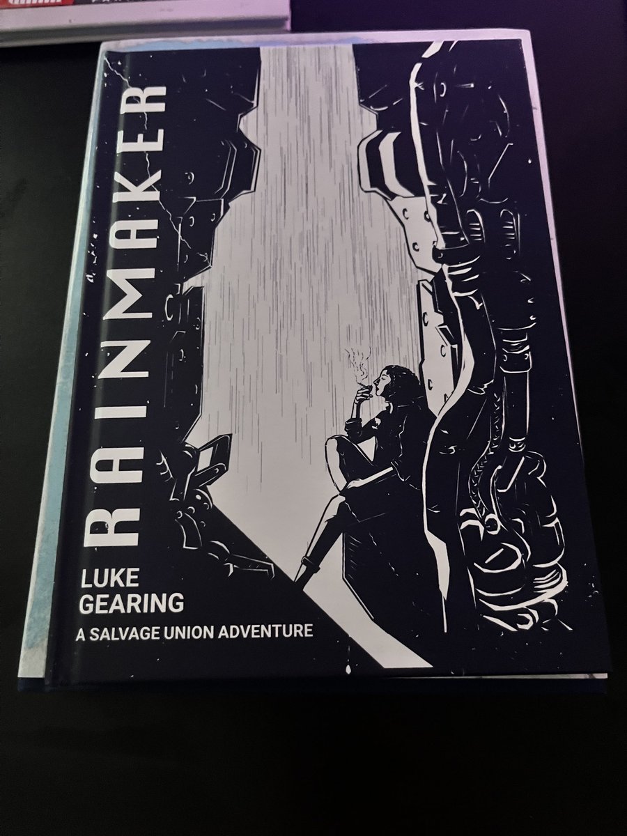 GregIllidge's tweet photo. Just got my salavage union books the prints look amazing! Massive congrats to ⁦@leylinepress⁩ https://t.co/4tTZHI0DKc