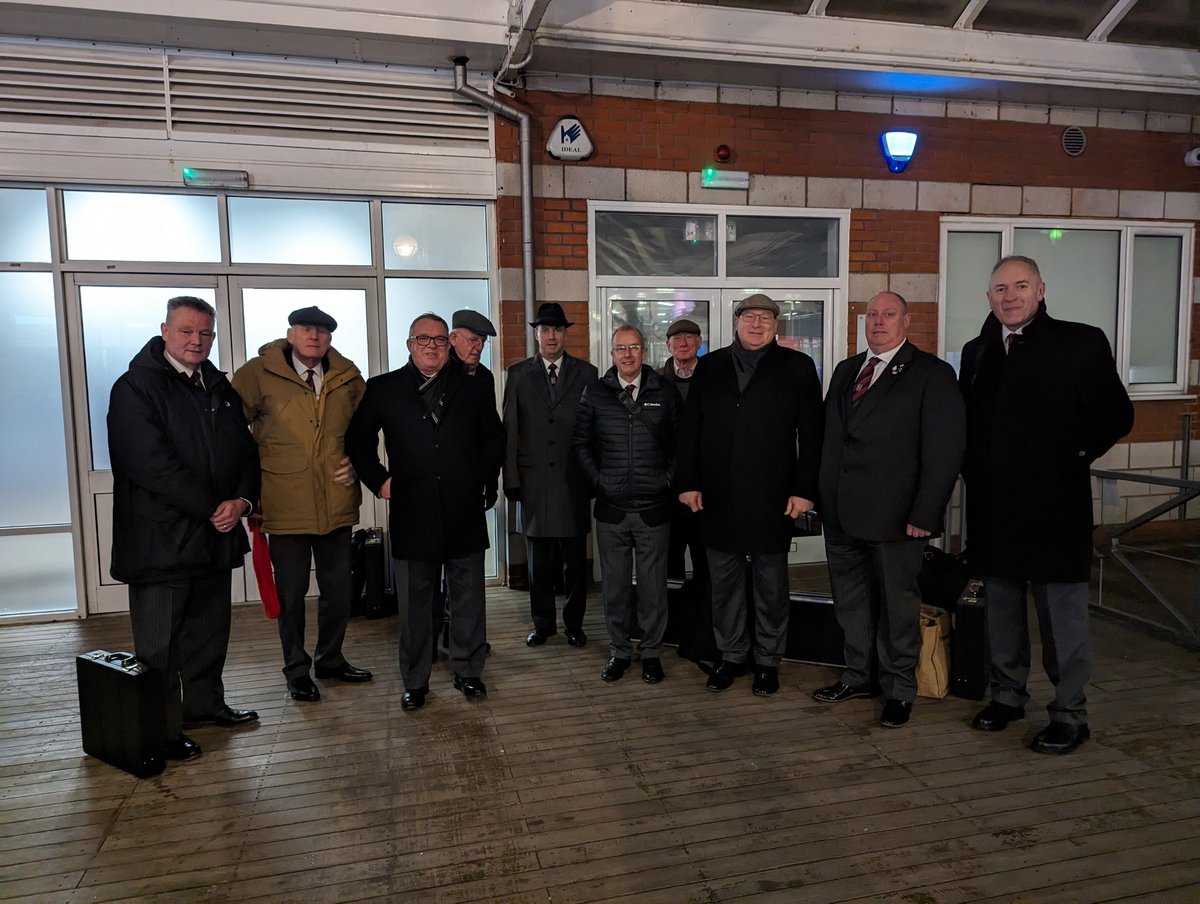 Now that was an eventful but eventually disappointing attempt at attending an official visit on the Isle of Wight. Defeated by the weather. The mainland team, down but never out. Back at Southampton. <a href="/HantsMason/">Hants & IoW Masons</a> <a href="/UGLE_GrandLodge/">United Grand Lodge of England</a> <a href="/solentmasons/">Solent Area Masons</a> <a href="/jw_hamble/">jon whitaker</a> Osborne Lodge No. 2169