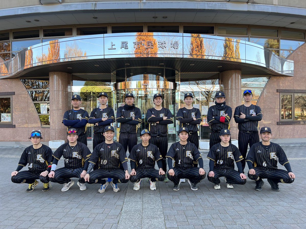 uwsyohei812's tweet photo. 埼京リーグ
決勝トーナメント
EBC野球部vsHUGE様

H1000000    1
E1000002×  3

8番太田選手のサヨナラHRで勝利！

埼京リーグ事務局長の山﨑さんにも
5.6年ぶりにお会いできて嬉しかったー！😆✨ https://t.co/vqWLyDbX8l