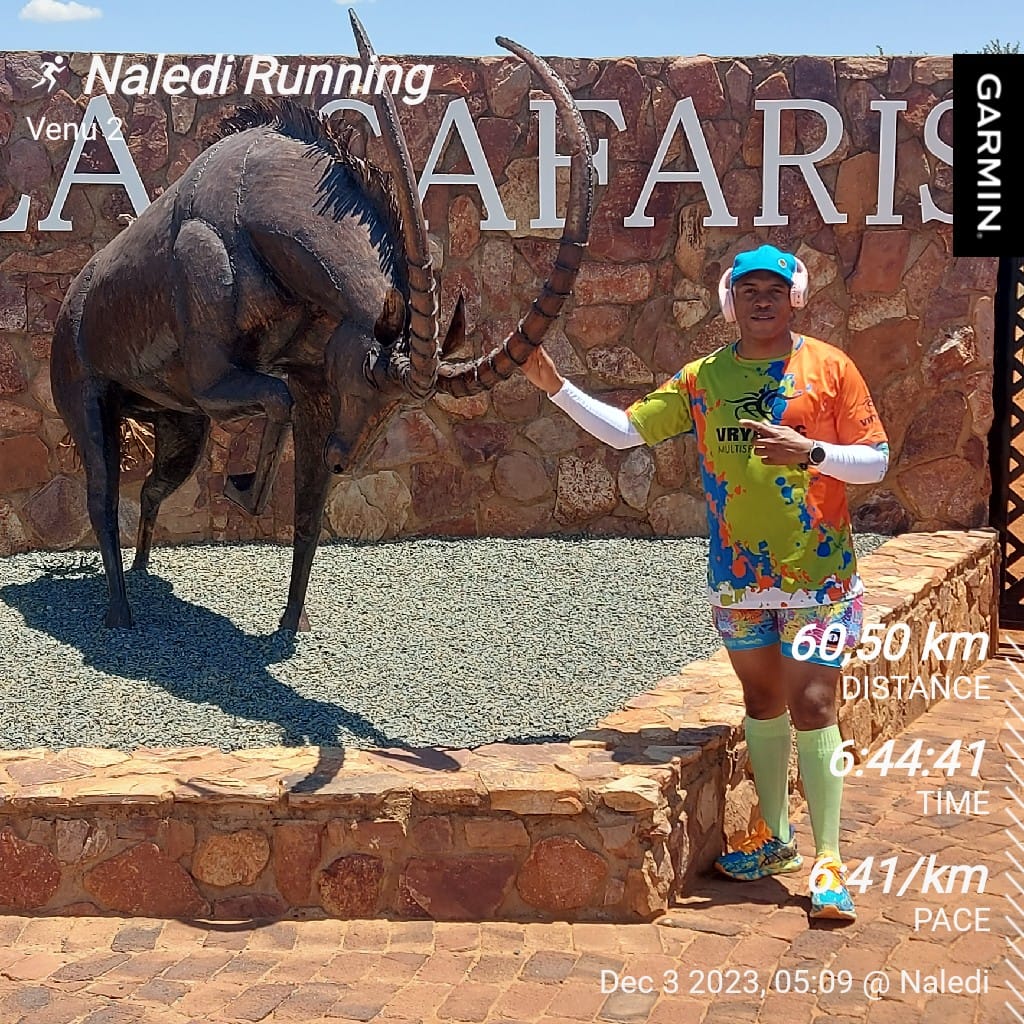 MatlawePhemelo's tweet photo. City to City Ultra Marathon 60km 
From Vryburg to Schweizer Reneke
#RunningWithTumiSole 
#FetchYourBody2023 
#IPaintedMyRun https://t.co/rsnyvex5q7