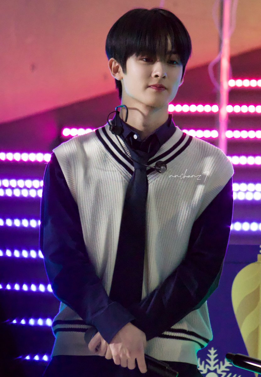 nnchanz7's tweet photo. 231124 유나이트 ダイバーシティー東京

홍원호 완전 귀여워🩷🩷 

#유나이트 #홍원호 #우노 #wonho
@YOUNITE_offcl https://t.co/3d9L8s2xSD