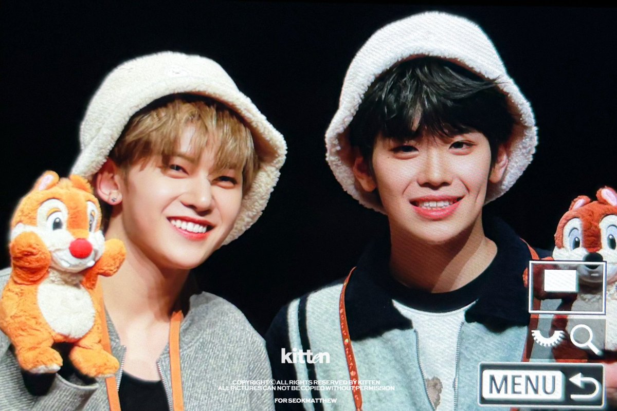 231203 빵이즈 칩앤데일 찰떡이야💛🤎
#석매튜 #김태래 #SEOKMATTHEW #ソクマシュー #ZB1 #제로베이스원