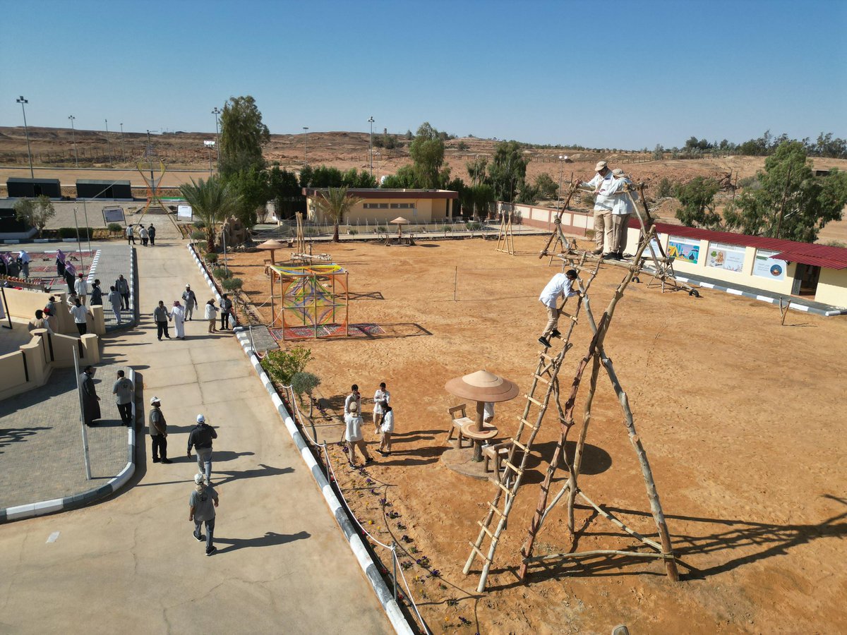 MOE_JOF's tweet photo. برعاية سمو أمير منطقة الجوف، أنهت إدارة #تعليم_الجوف ممثلة في إدارة النشاط الطلابي، استعداداتها لتنظيم #المخيم_الكشفي_للطاقة_المتجددة والذي تنطلق فعالياته غداً الاثنين بمشاركة 230 كشاف وفتاة من 13 إدارة تعليم بالمملكة. https://t.co/IPL7FJi9Jf