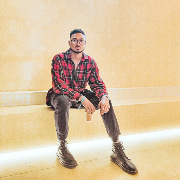 GDNonline's tweet photo. In Bahrain’s dynamic landscape, Abdullah Minhas @aboodio15, or Aboodi as he’s fondly known, isn’t just freezing moments through his lens; he’s sculpting stories that resonate deeply.

Read more:
https://t.co/fHGXIGZEQw

#Bahrain #photography https://t.co/kNvmMzNBPp