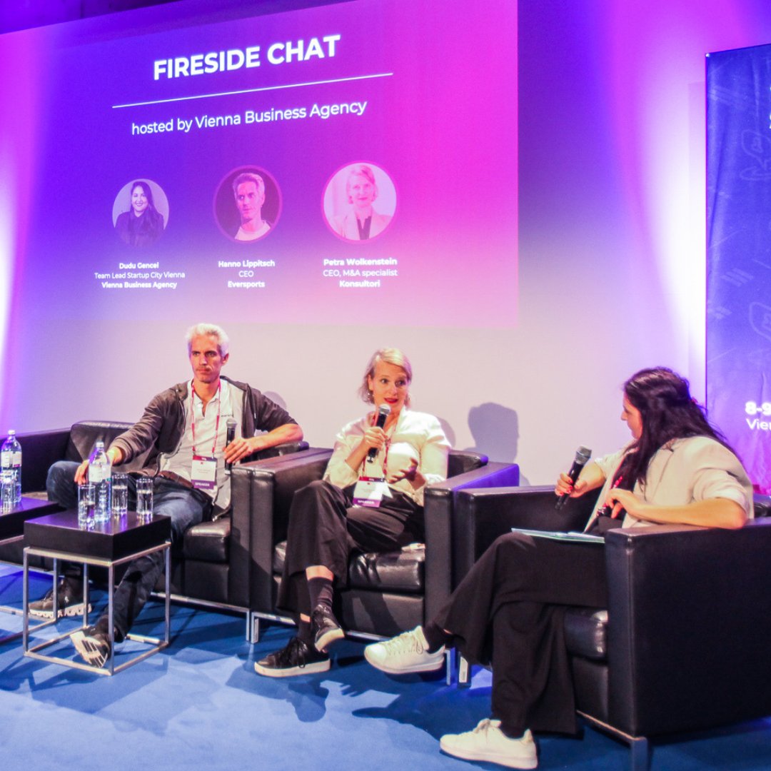 The Fireside Chat on the first day of the <a href="/WolvesSummit/">Wolves Summit</a> with <a href="/HannoLippitsch/">Hanno Lippitsch</a> <a href="/eversports/">Eversports</a>  turned out to be a frank conversation about #Entrepreneurship on stage. Thank you to <a href="/DuduGencel/">Dudu Gencel</a> #ViennaBusinessAgency for moderating the session!🐺 lnkd.in/dEQsuYcc