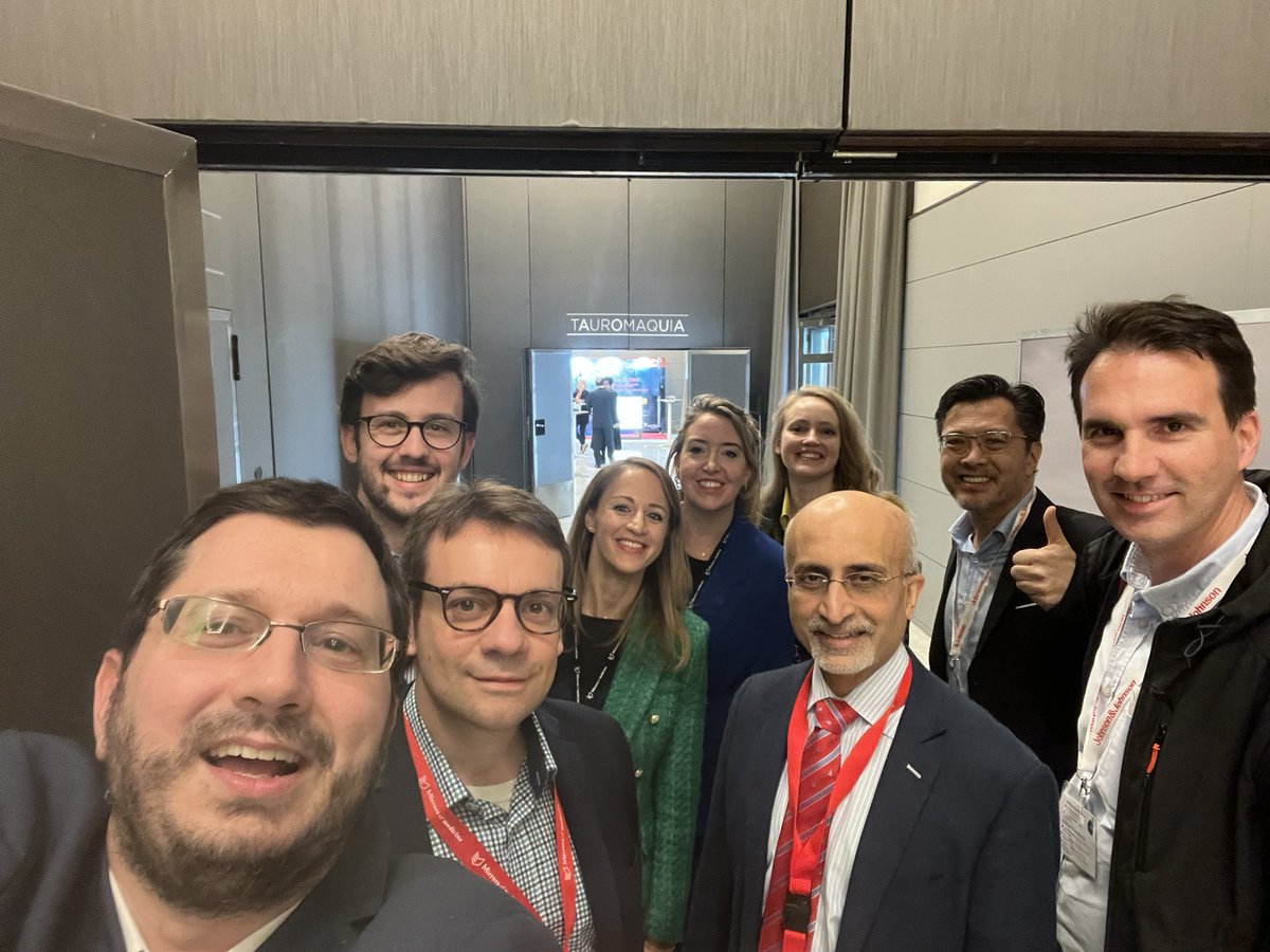 PGrivasMDPhD's tweet photo. Wonderful #PROSCA23 #BLADDR23 meetings in Malaga with stellar faculty, scientific content, social agenda!! @mirrorsmed @LucVanRuysevelt @OncoAlert @koshkin85 @mdesantis234 @bkonety @achoud72 @nachoduranm @Ecastromarcos @DrFelixGuerrero @PaulSargos @LAUrology_NL @AlessiaCim et al. https://t.co/Bg4qYdSD6a