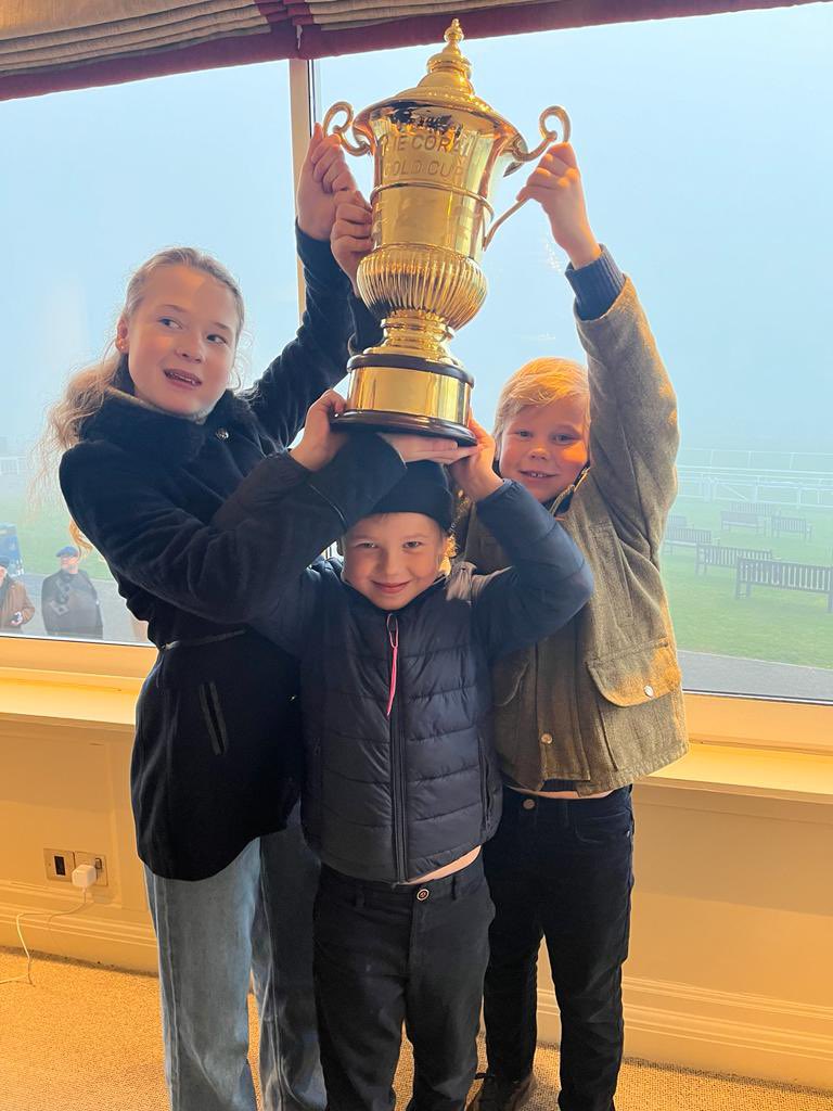 jamiesnowden's tweet photo. What a day, what a team effort. Thank you everyone. #Datsalrightgino #winner #CoralGoldCup #Hennessy #GoldCup what a ride @GavinSheehan92 for @Janeglyndavies and family. @itvracing @BetVictor @Alexwalters89 @JimStewart_2202 @REDMILLSHorse @TMBloodstock #Massive #GINO https://t.co/5TXbwhFbvV