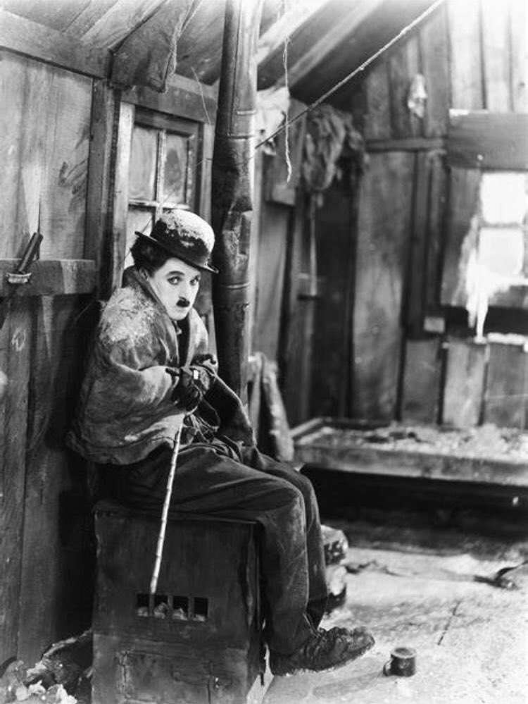 joemccjoe's tweet image. “This is a cold beginning.” ~ The Two Noble Kinsmen (A3,S5).
#ShakespeareSunday #Chaplin
