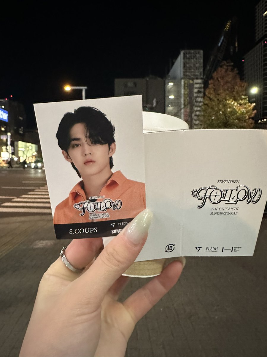 まさかの自引きで飛び跳ねてたら横のお姉さんCaratさん達におめでとうって拍手してくれて泣いた