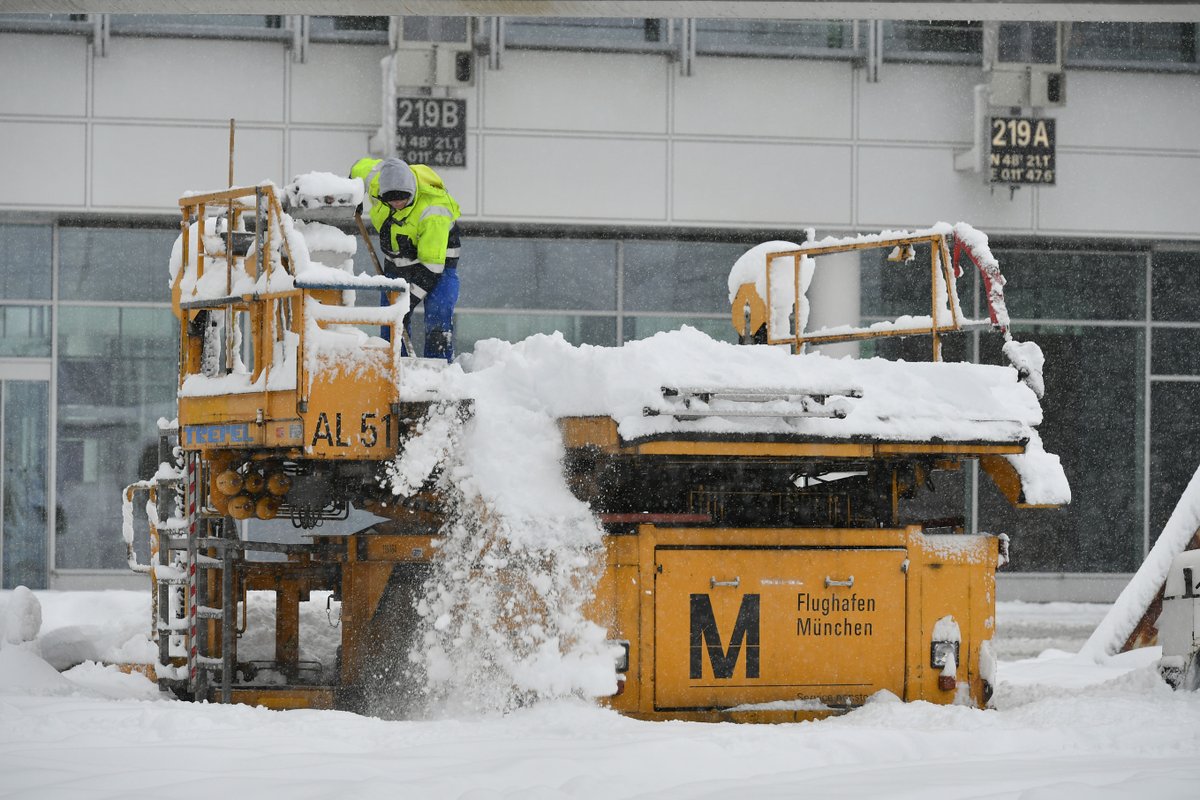 Lufthansa tweet media