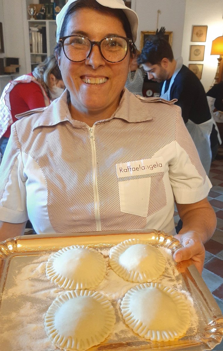 sardiniaweb's tweet photo. Lavori in corso
#seadas #sebadas #handmadepasta #cookingclass #Cagliari #Raffaelangela #scuoladipasta https://t.co/PWisSqcmRy