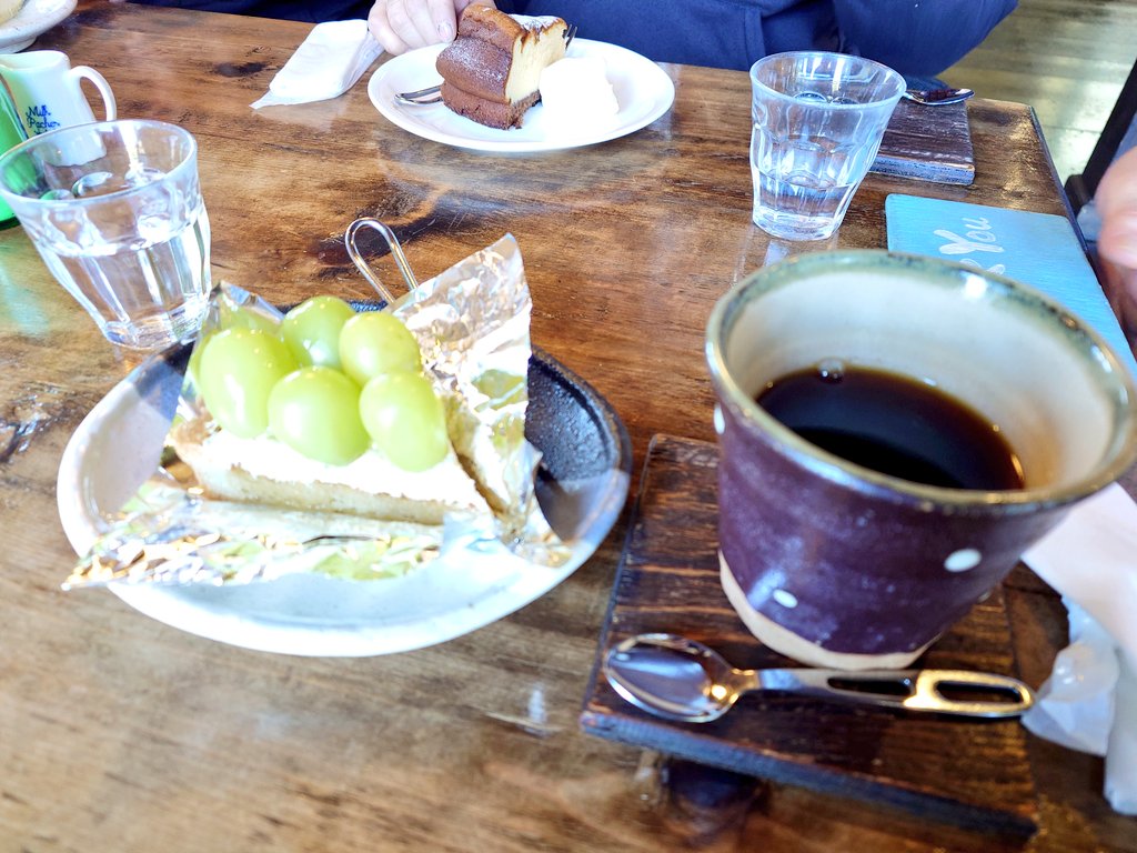 pin_oka's tweet image. 千葉でスイーツツーリングしてきました〜🤤
どこも美味しくて店員さんも素敵なカフェでした！！
また行きたいな〜⁠(⁠꒪⁠꒳⁠꒪⁠)⁠〜

#VertFonce
#このいかふぇ
#翡翠亭