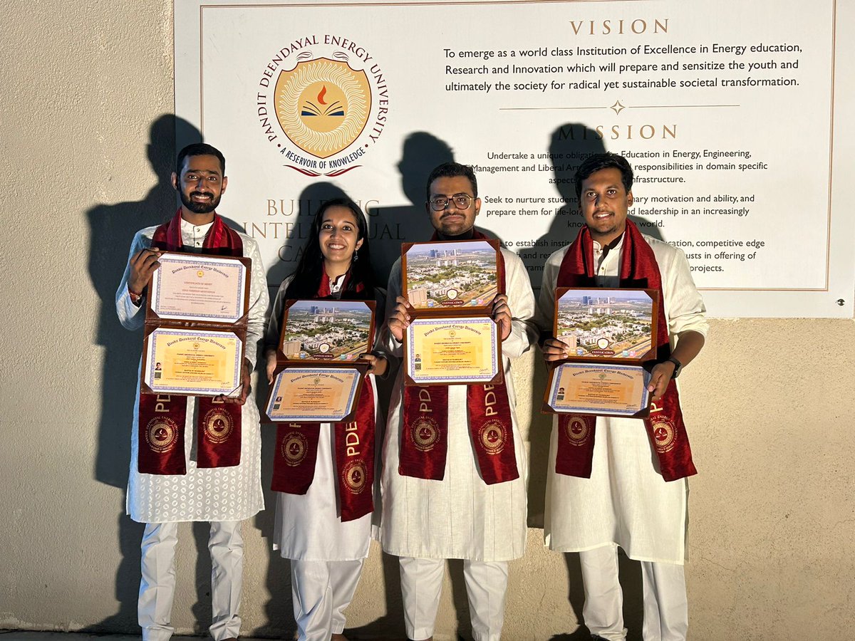 dsepdeu's tweet photo. The Department of Solar Energy proudly extends its congratulations to the outstanding M. Tech graduates specializing in Energy Systems (focused on Solar Energy), Batch of 2021-23. 

Wishing each graduate, success, fulfillment, and continued excellence in all your future endeavors https://t.co/MBmqtGIu7Y