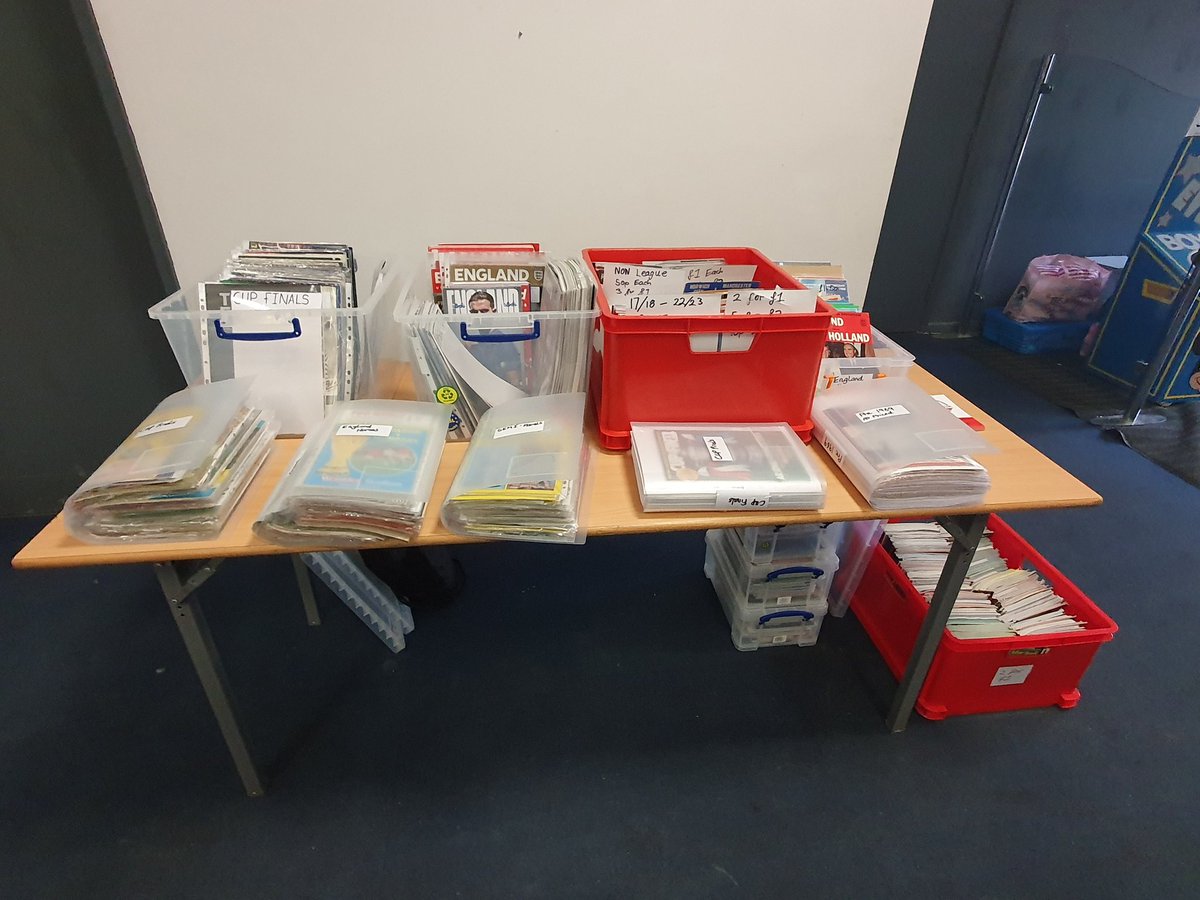 theprogrameshop's tweet photo. We are all set up, ready to go at the Bedford Town Christmas Fair! 

#WeAreProgrammes https://t.co/NfwSDczLLF