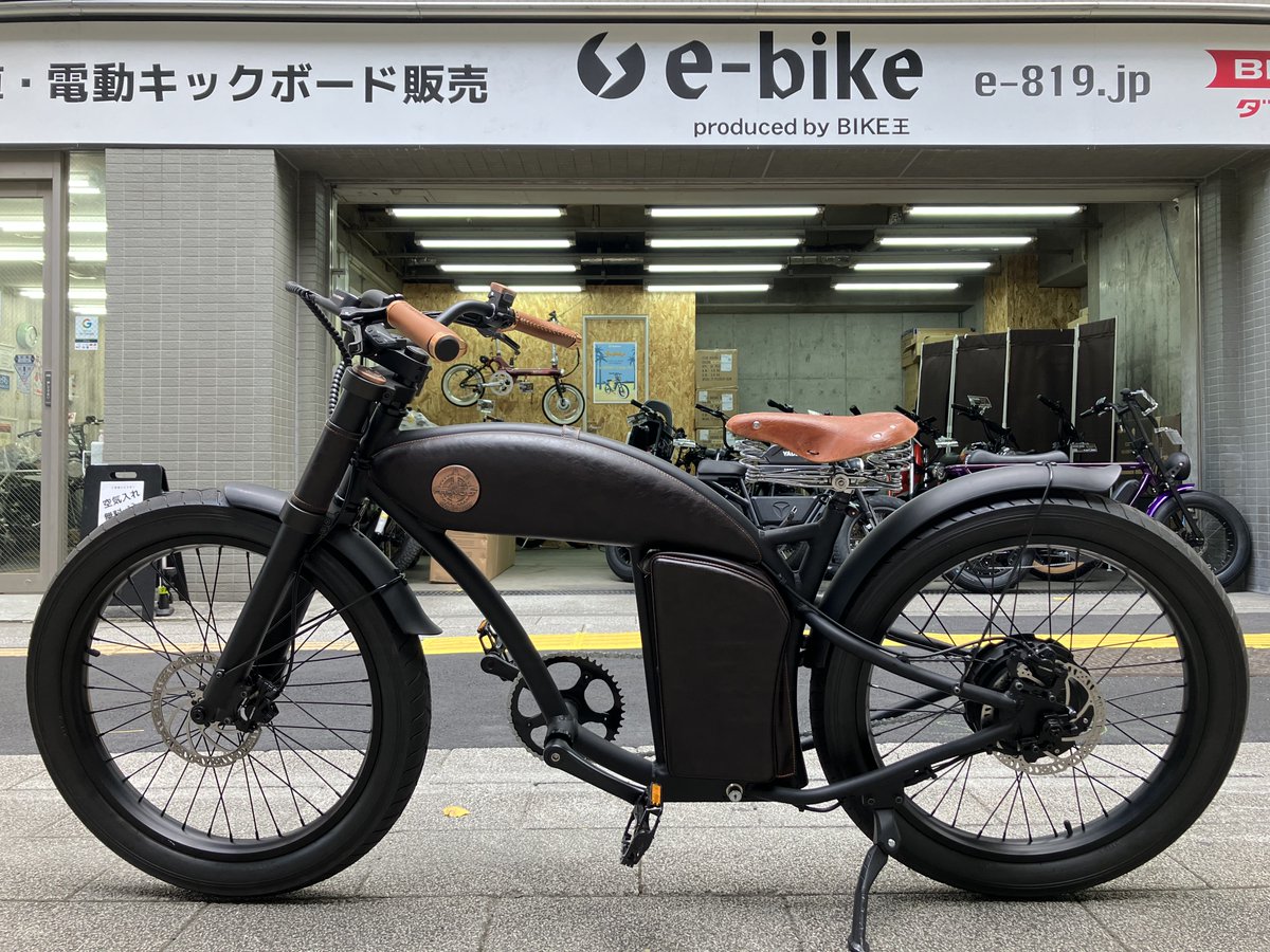 8190direct's tweet photo. このバイク何cc!? https://t.co/dUiDIbWpNV
