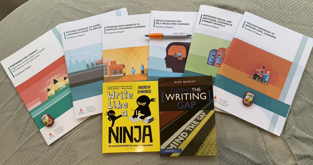 🎄Day 3 of our Advent Giveaway 🎄 Today it is a writing themed giveaway with books from @AlexJQuigley and @VocabularyNinja + #EEF reports. To win this brilliant bundle of prizes: ✨Follow us ✨Like this tweet ✨Repost this tweet ✨Tag a friend We will pick one lucky winner.