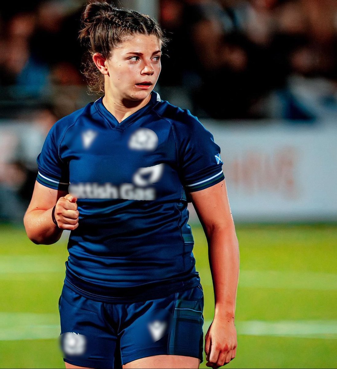OnsidePerform's tweet photo. Having recently won @WXVRugby 2 with Scotland, we are thrilled to announce that we will be continuing to support @lisathomson10
Lisa is currently in Dubai with @GBRugbySevens, we wish her & all of the squad the best of luck
#GetOnside #OnsideRugby #LisaThomson #womensrugby https://t.co/mVDnIMD8V7
