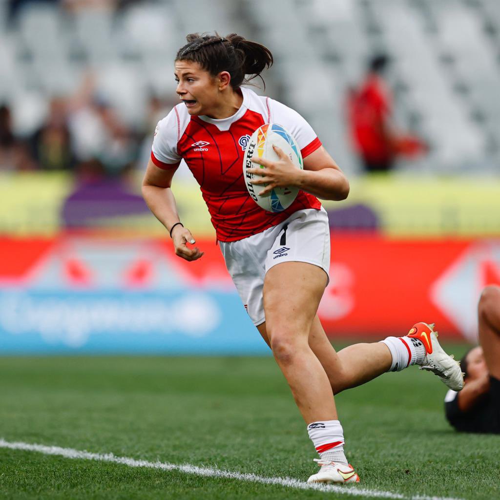 OnsidePerform's tweet photo. Having recently won @WXVRugby 2 with Scotland, we are thrilled to announce that we will be continuing to support @lisathomson10
Lisa is currently in Dubai with @GBRugbySevens, we wish her & all of the squad the best of luck
#GetOnside #OnsideRugby #LisaThomson #womensrugby https://t.co/mVDnIMD8V7