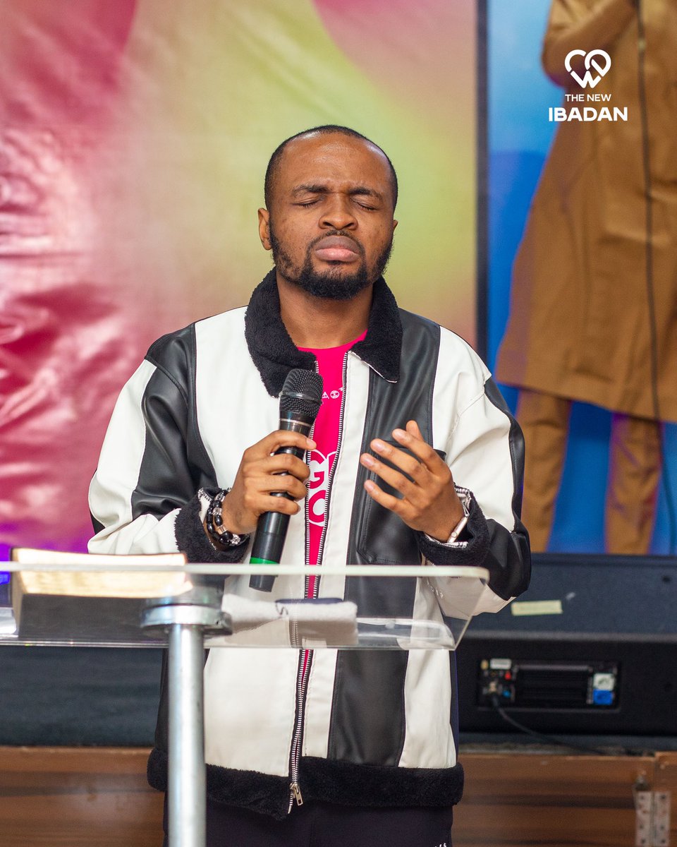 WeAreTheNew_Ib's tweet photo. The Feast is how we prepare for the new year. We get directions, instructions, clarity and we get our vision for 2024 at The Feast.
#prefeast #wonbyone #wearethenewibadan https://t.co/VijgYFjhC4