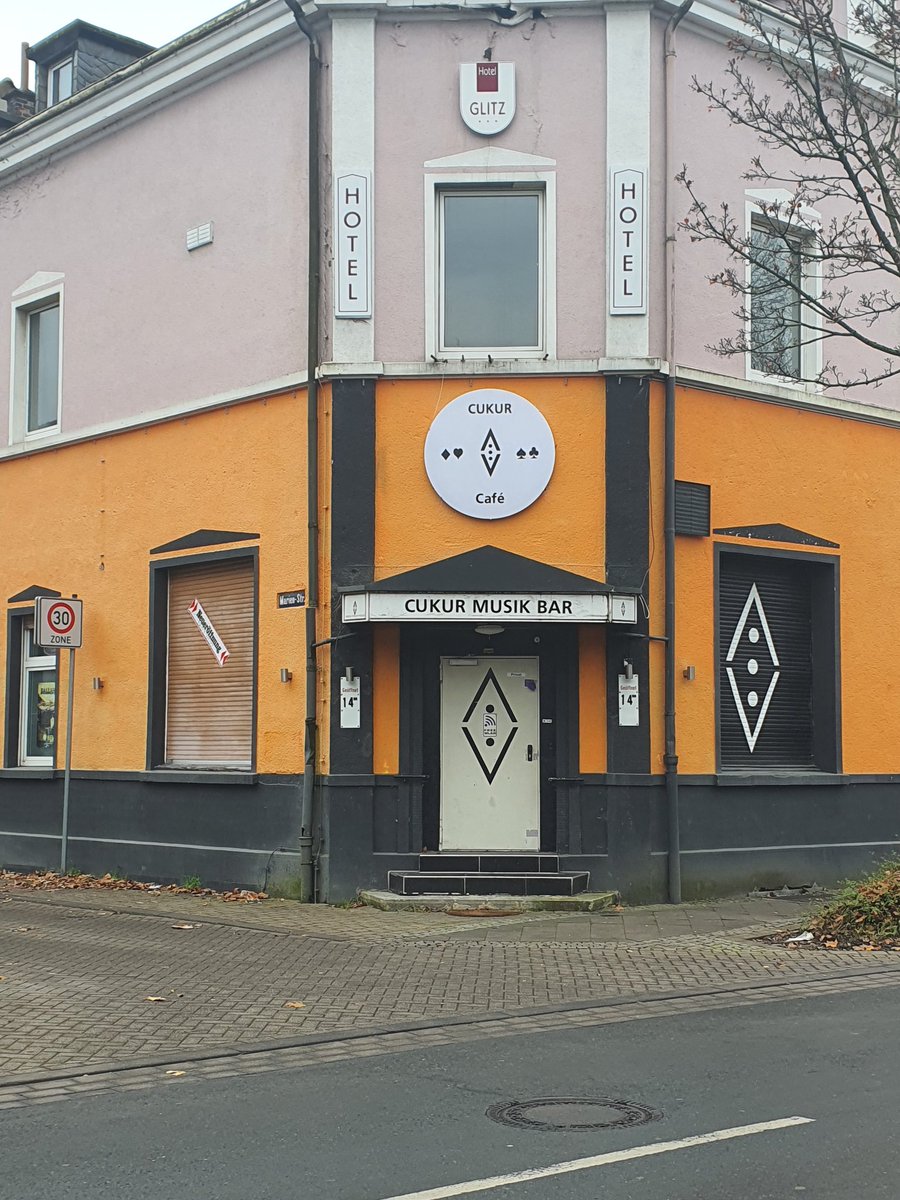 Aynen ya gurbet zor türkiyeyi aratıyo baya