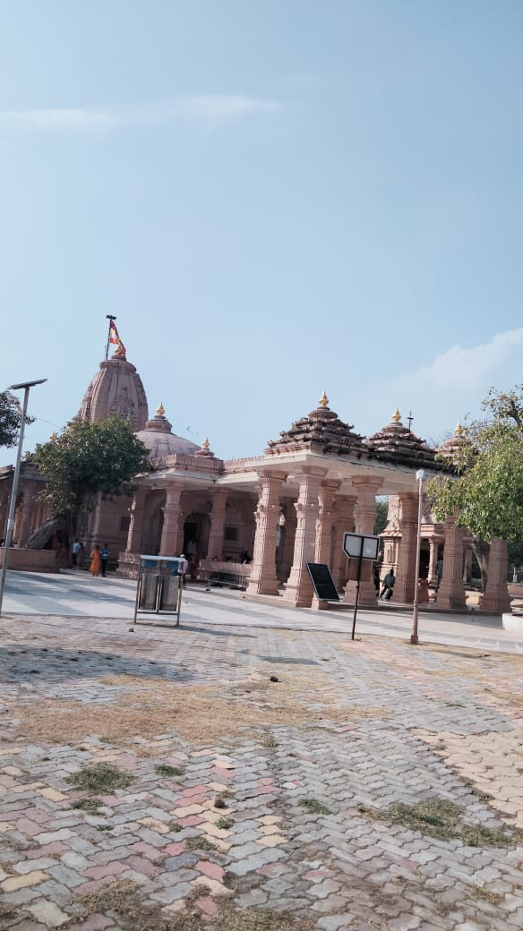 ભાલકા મંદિર
#ABAMS
#AhiraniMaharasDwarka
#AhiraniMaharas2023
<a href="/ABAM_official23/">AkhilBharatiyaAhiraniMaharasSangathanOfficial</a>