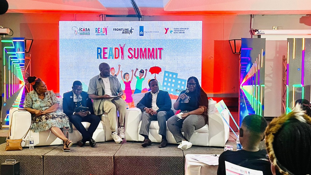 Our awesome leaders share their stories on leadership, challenges faced and how they overcame their fears as leaders! Their stories have filled the room with inspiration and motivation to help us as young people be the best leaders wherever we find ourselves.
#READYSummit