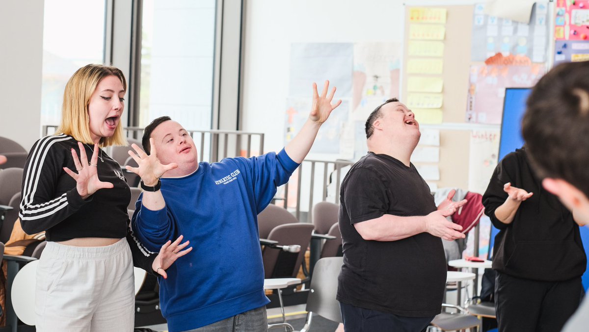 ROTMArts's tweet photo. Throughout 2022 and 2023, Run of the Mill ran a 6 month artist development programme at Maynooth University for 13 of our participants entitled The Engine Room. 

Photo credit: Sadbh McLoughlin

#internationaldayofpersonswithdisabilities #internationaldayofdisabledpersons https://t.co/MtjSJXLPLd