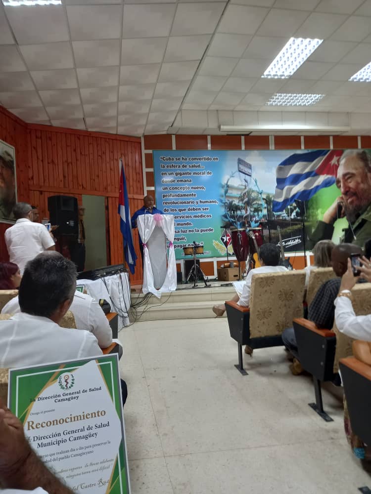 Participo en el acto provincial por el Día de la Medicina Latioamericana en homenaje al eminente científico y médico Carlos J. Finlay desarrollado en el anfiteatro del hospital Manuel Ascunce de Camagüey. #CubaPorLaVida